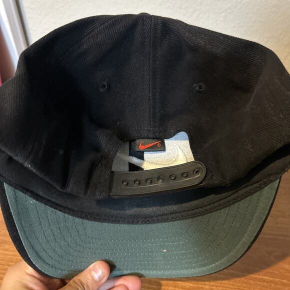 Vintage Nike Black And Orange 90’s Swoosh SnapBack Baseball Cap Hat - Picture 2 of 4